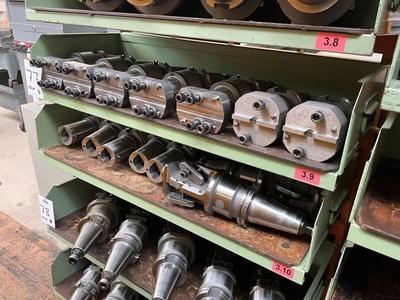 Immagine panoramica di Big Daishowa Tool holders SK 50 (15x)